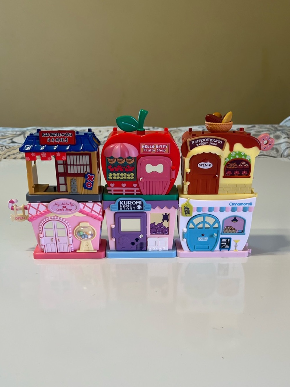Sanrio Mini Shop Stackable Playsets - missing pieces - Picture 2 of 7